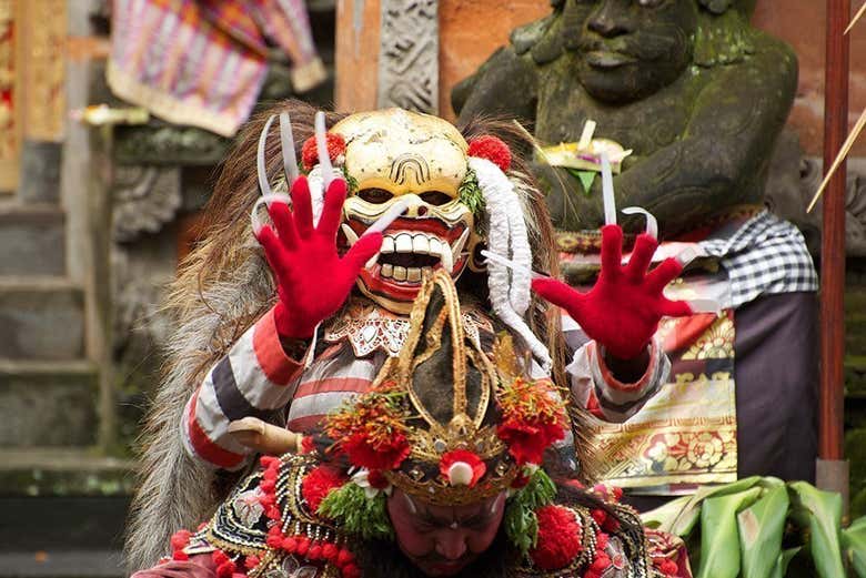 Esibizione di danza Barong