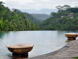 Piscina di un hotel a Ubud